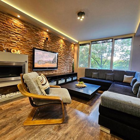 Rea Mladost - Easy Access To Metro, Ideal Location Sofia Exterior foto